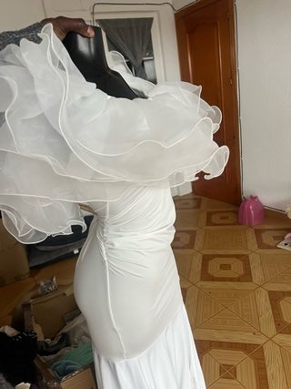 Vestido blanco volantes