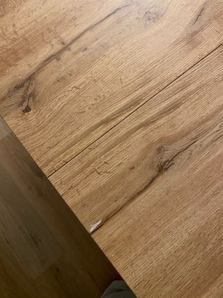 Mesa elevable y plegable