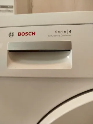 Secadora Bosch Serie 4 SelfCleaning Condenser