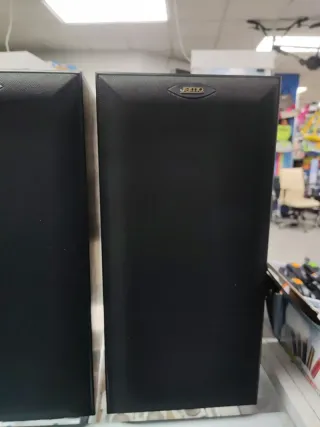 Altavoces Jamo Stueio 130