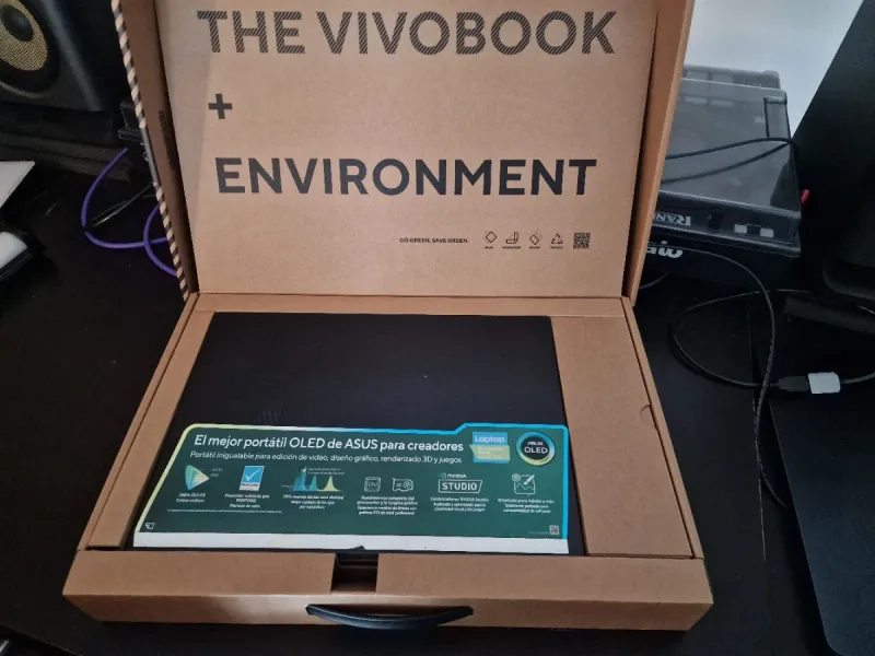 Asus Vivobook Pro 14X OLED afbeelding 2