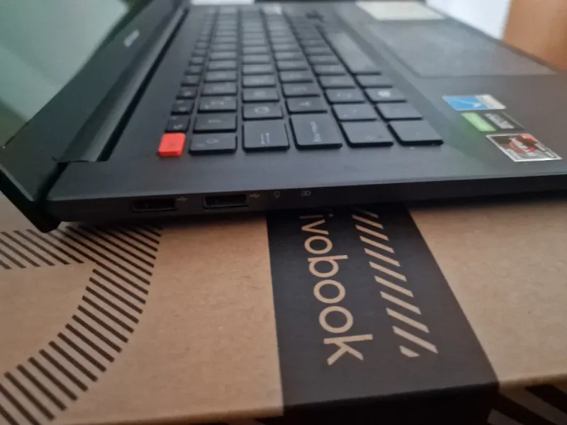 Asus Vivobook Pro 14X OLED afbeelding 5