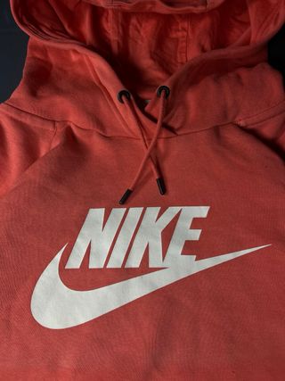 Sudadera Nike Coral