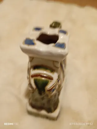 Elefante de cerámica decorativo