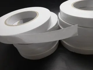 Nastro biadesivo 2cm