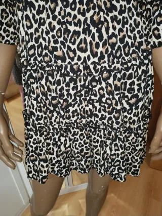 Vestido estampado leopardo.