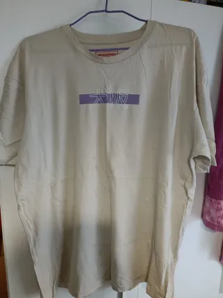 Camiseta TRG John Smith Negra y Amarilla