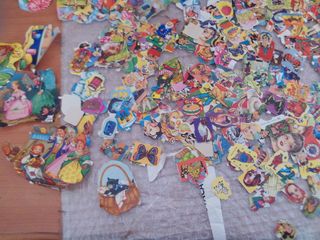 Lote 650 cromos troquelados