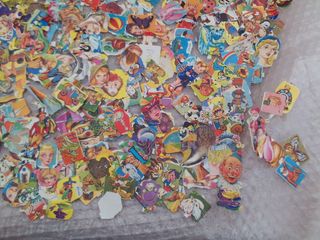 Lote 650 cromos troquelados