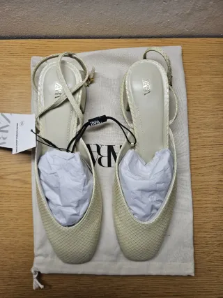 Sandalias Zara efecto piel de serpiente