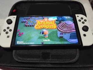 Nintendo Switch OLED Bianca + Animal Crossing