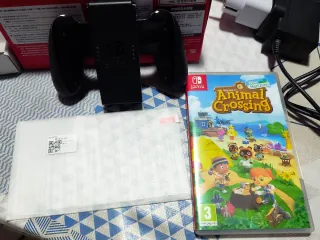 Nintendo Switch OLED Bianca + Animal Crossing