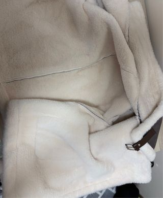 Chaqueta de borrego marrón y blanco
