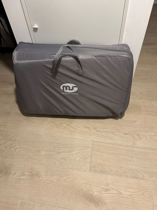 Mini cuna de viaje gris totalmente nueva