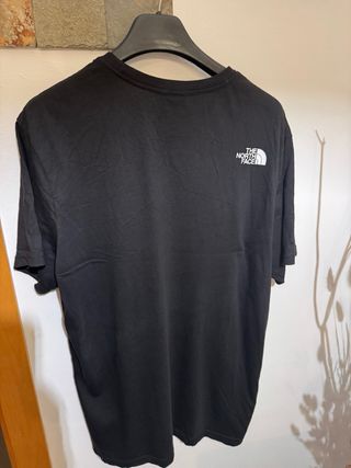 Camiseta The North Face Negra Talla L
