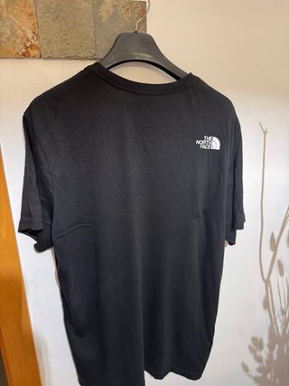 Camiseta The North Face Negra Talla L