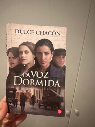 Libro “ la voz dormida”