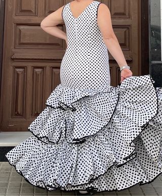 Traje de Flamenca blanco y negro Talla 42-44-46