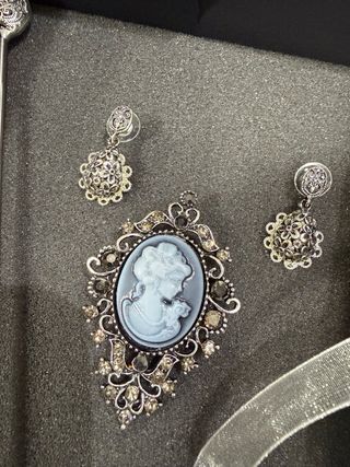 Aderezo huertana niña plateado envejecido