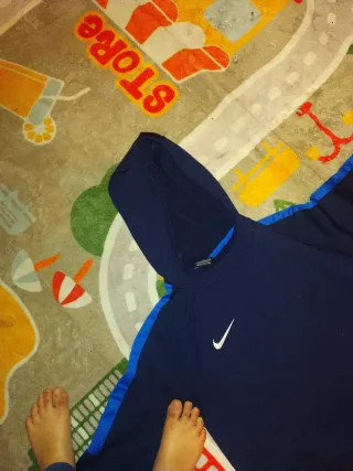 Sudadera Nike Dry con capucha