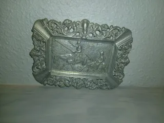 Plato decorativo metálico Cenicero