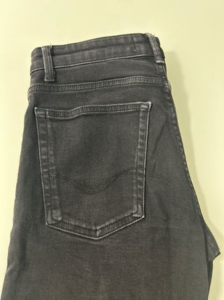 Pantalón tejano negro Pull&Bear