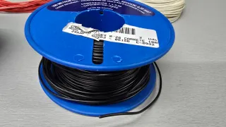 Lote de cables para electrónica.