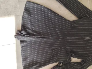 Vestito pantalone gessato manica lunga