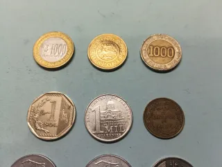 Monedas antiguas extranjeras sueltas. 1€ unidad.