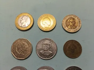 Monedas antiguas extranjeras sueltas. 1€ unidad.