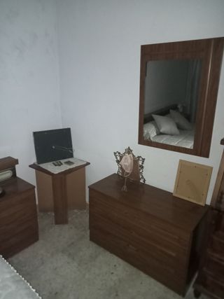 Habitación Matrimonio: Cómoda y Armario