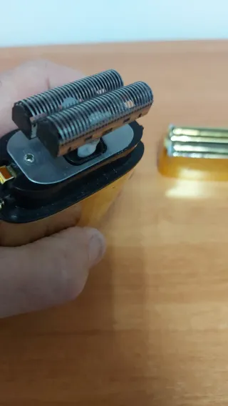 Afeitadora Retro Razor Dorada