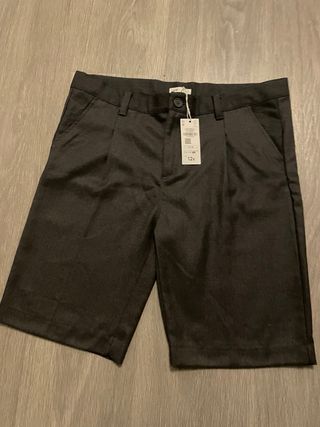 Pantaloni corti grigi nuovi per bambini (scuola)