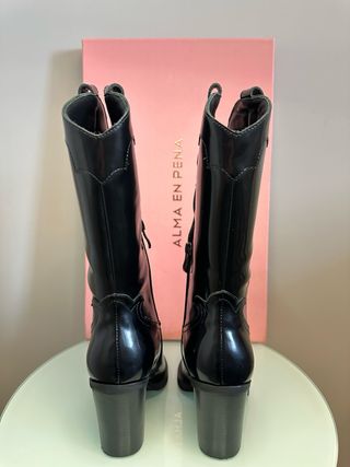 NUEVAS Alma en Pena Bota Caña Media Negra Piel 38