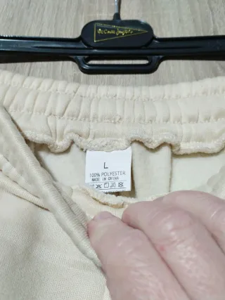 Chándal hombre beige