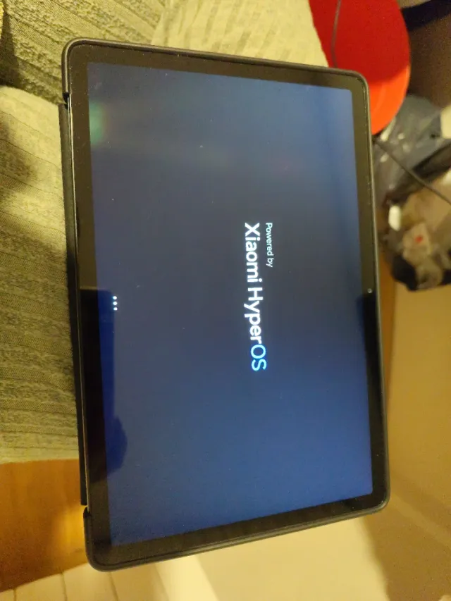 Tablet Xiaomi Redmi Pad SE, incluye cargador