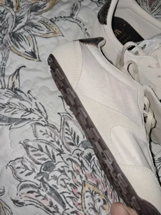 Zapatillas deportivas beige/blancas talla 38