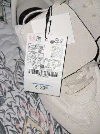 Zapatillas deportivas beige/blancas talla 38