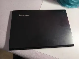 Portátil Lenovo 15,6 i5 | 8GB RAM | SSD 240GB