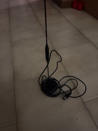 Antenna TV con base magnetica