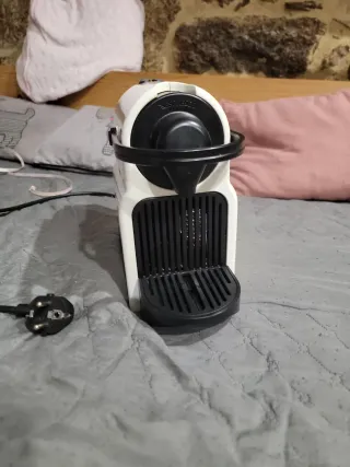 Cafetera Nespresso Krups Blanca