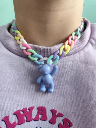 Collare per bambini con catena multicolore e orsetto