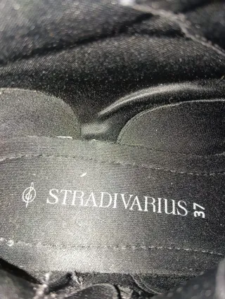 Botines Stradivarius negros