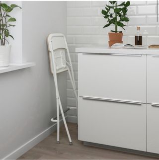 3 Taburetes altos blancos Ikea