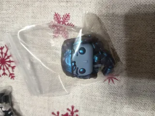 Confezione di figurine Kinder Joy Stranger Things