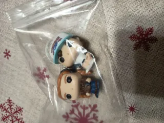 Confezione di figurine Kinder Joy Stranger Things