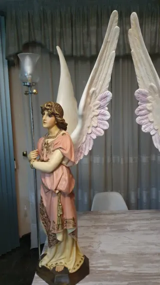 Ángeles porta candelabros