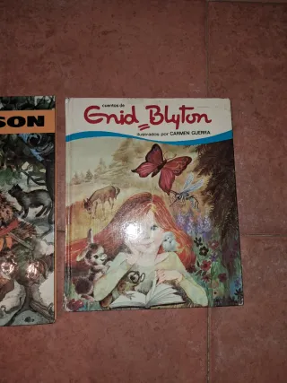 Lote dos libros antiguos infantiles