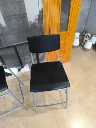 Juego de 2 Sillas Altas Metal y Plástico