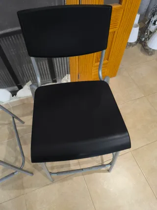 Juego de 2 Sillas Altas Metal y Plástico